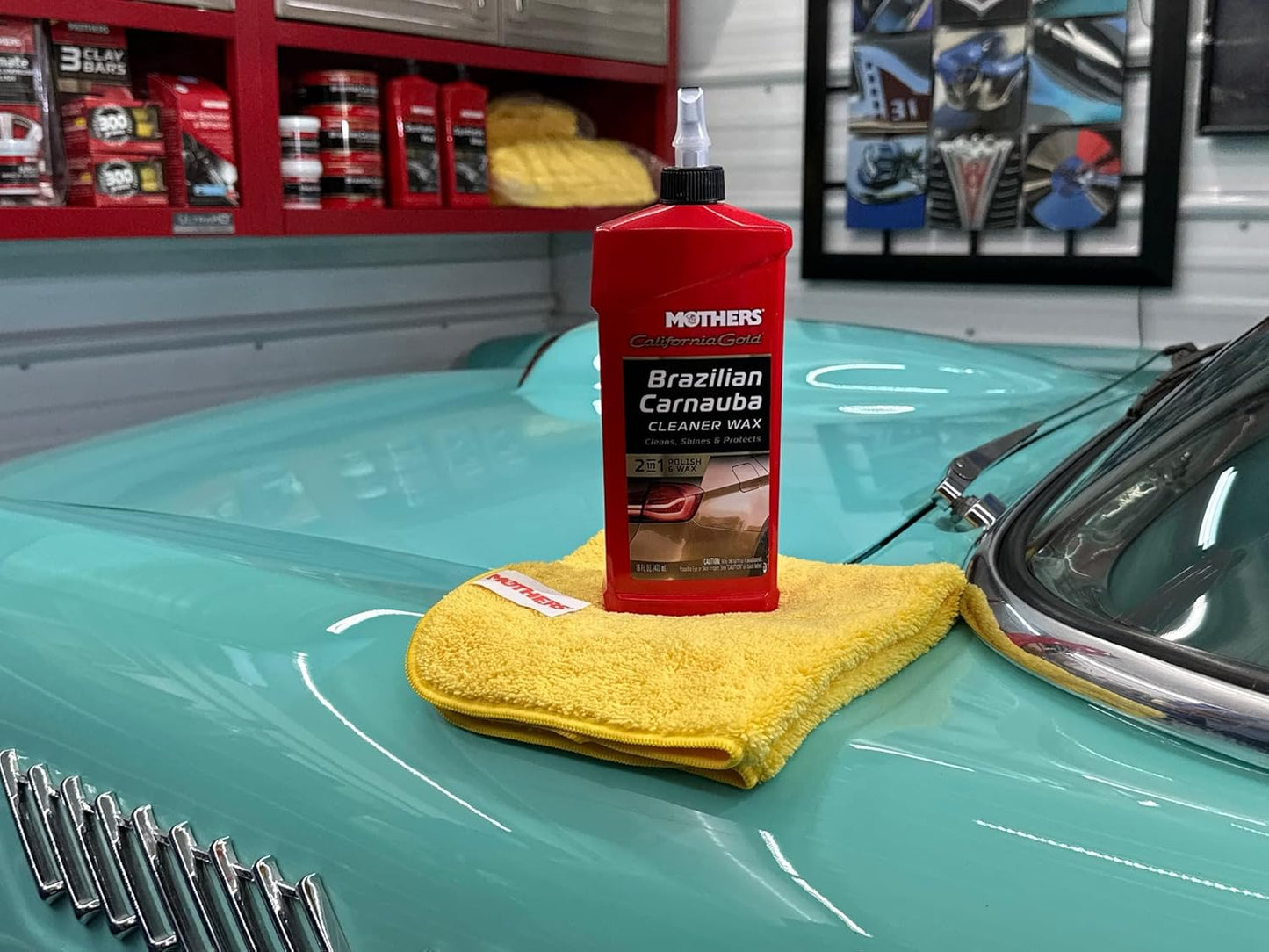 California Gold Brazilian Carnauba Cleaner Wax, 16 Oz. — Cleans & Waxes in One Step, Removes Oxidation & Swirls, Premium Carnauba Shine & Protection for All Paint Finishes (05701)
